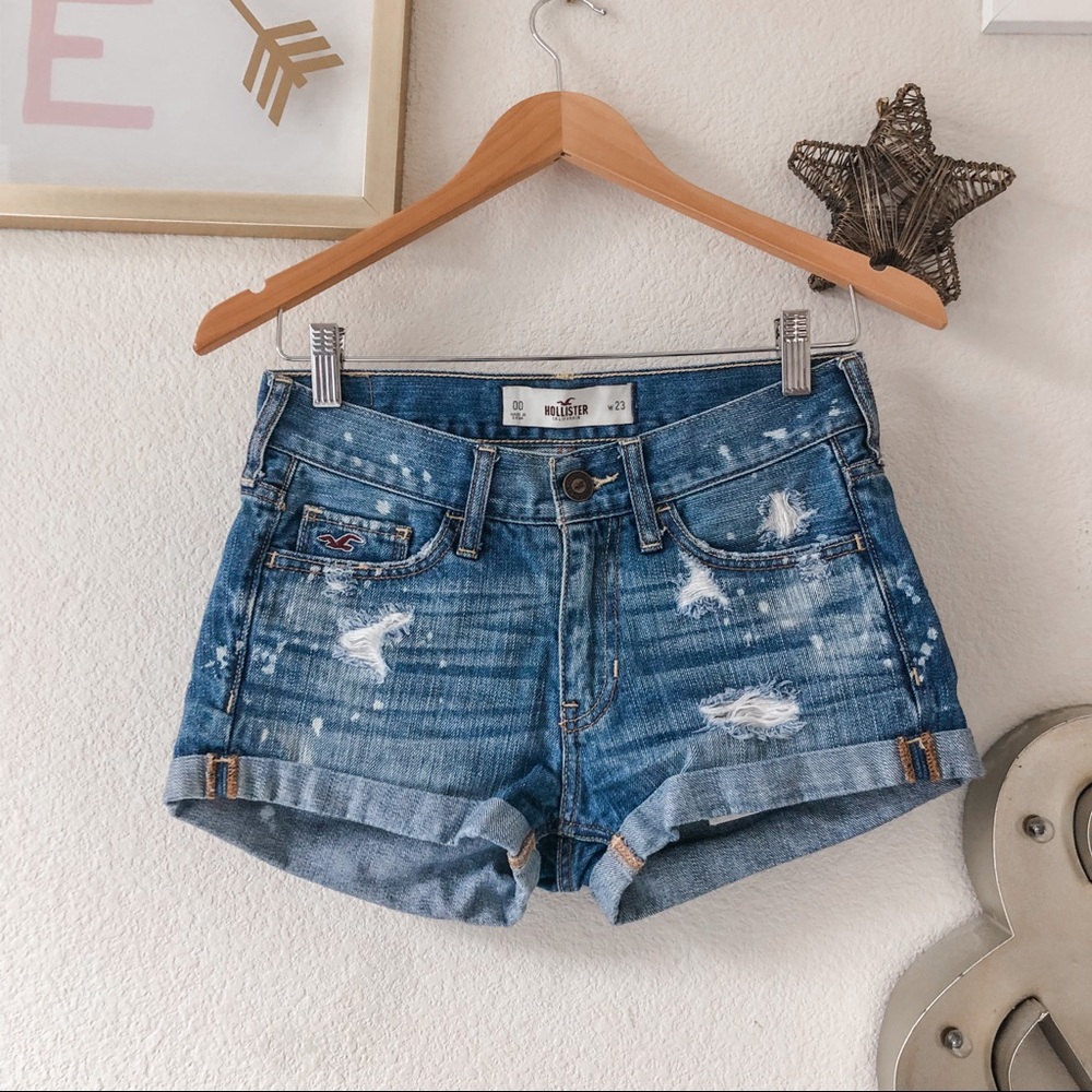 🥑 2/$40 [NWOT] HOLLISTER high waisted jean shorts